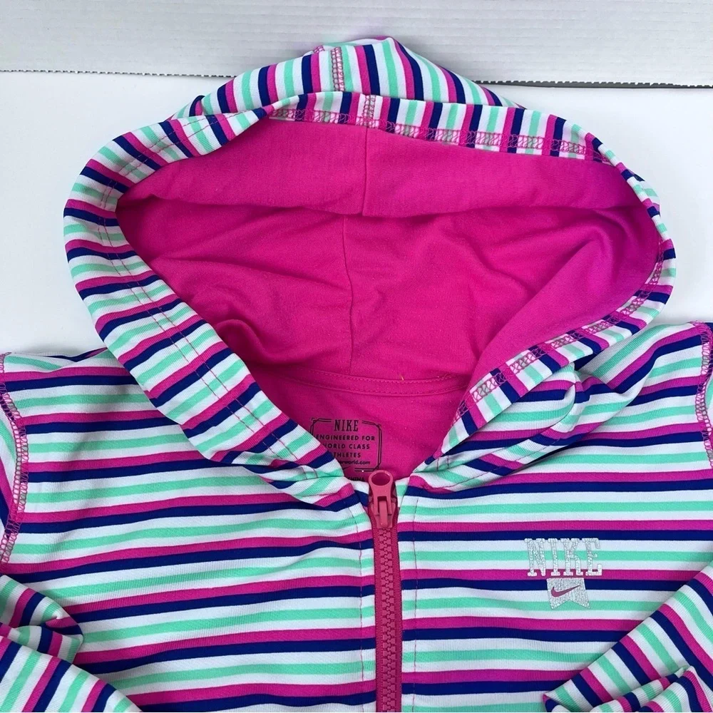 Nike Girls Striped Full Zip Perfromance Jacket with Nike Logo Size XL Activewear